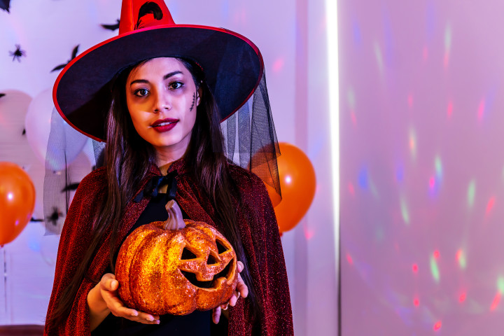 witch costume